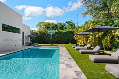 1941 NE 196th, Miami, FL 33179 - Photo 35