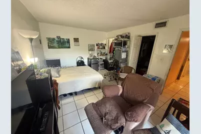 6780 W 2nd #313, Hialeah, FL 33012 - Photo 13