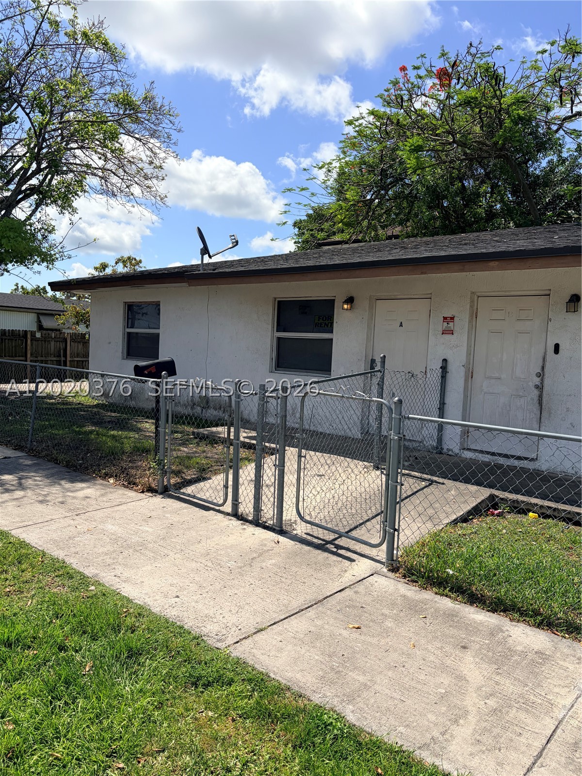 1329 NW 6 #A - 1329 NW 6 #A, Florida City, FL 33034 Luxury Property | Jose Angel Pina