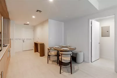 77 SE 5th #3308, Miami, FL 33131 - Photo 11
