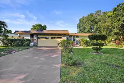 6408 NW 72nd, Tamarac, FL 33321 - Photo 15