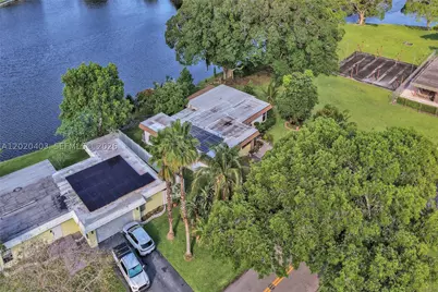 6408 NW 72nd, Tamarac, FL 33321 - Photo 59