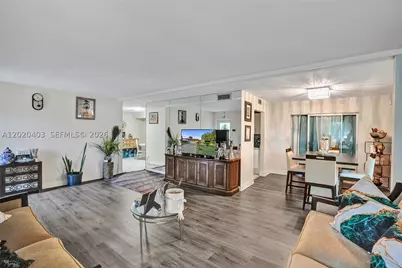 6408 NW 72nd, Tamarac, FL 33321 - Photo 19