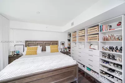41 SE 5th #704, Miami, FL 33131 - Photo 19