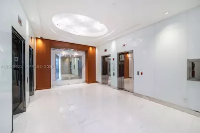 41 SE 5th #704, Miami, FL 33131 - Photo 31