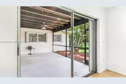 500 NW 96th, Pembroke Pines, FL 33024 - Photo 25