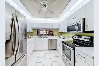 10208 NW 24th #203, Sunrise, FL 33322 - Photo 17