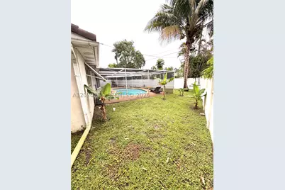 661 SW 67th, Pembroke Pines, FL 33023 - Photo 5