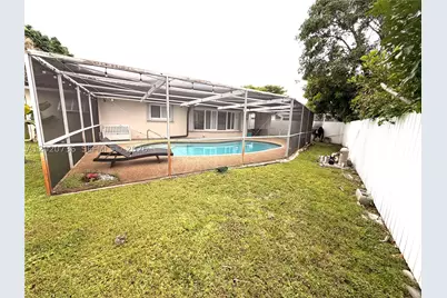 661 SW 67th, Pembroke Pines, FL 33023 - Photo 9