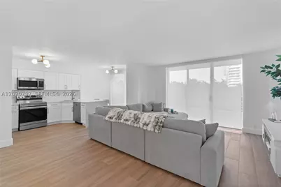 19101 NE 36th #402, Aventura, FL 33180 - Photo 9