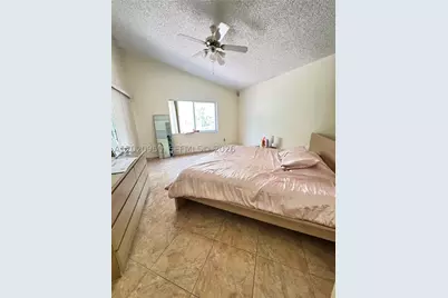 131 SW 178th, Pembroke Pines, FL 33029 - Photo 7