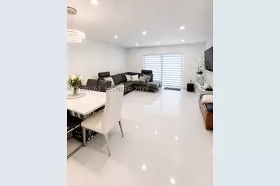 401 SW 109th #14, Miami, FL 33174 - Photo 3