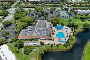 10466 Sunrise Lakes, Sunrise, FL 33322 - Photo 41