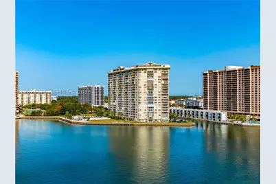 11111 Biscayne #912, Miami, FL 33181 - Photo 13