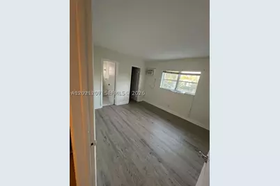 1100 NE 9th #305, Fort Lauderdale, FL 33304 - Photo 7