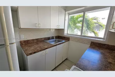 7629 Dickens #7, Miami Beach, FL 33141 - Photo 7