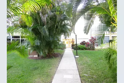 5111 W Oakland Park #301, Lauderdale Lakes, FL 33313 - Photo 5
