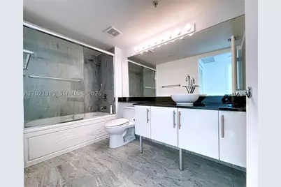 31 SE 5th #2307, Miami, FL 33131 - Photo 11