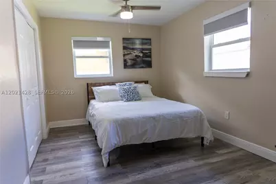 250 NW 14th, Dania Beach, FL 33004 - Photo 17