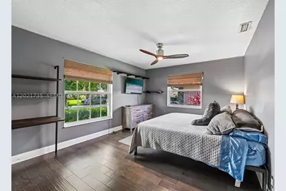 483 NW 107th, Coral Springs, FL 33071 - Photo 15