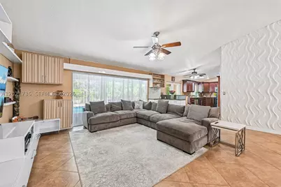 483 NW 107th, Coral Springs, FL 33071 - Photo 25