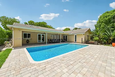 483 NW 107th, Coral Springs, FL 33071 - Photo 37
