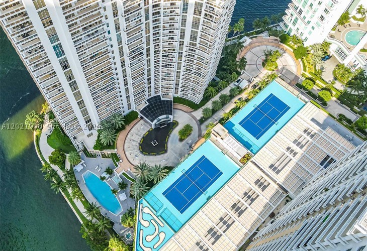 901 Brickell Key #3307 main architectural view