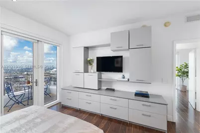 60 SW 13th #4613, Miami, FL 33130 - Photo 13