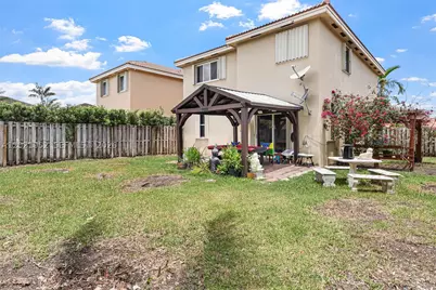 8956 SW 215th, Cutler Bay, FL 33189 - Photo 17