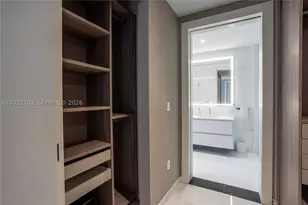 300 Biscayne Blvd, Miami, FL 33131 - Photo 11