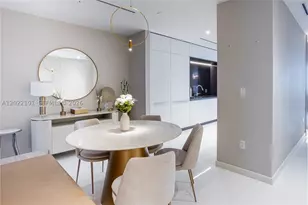 300 Biscayne Blvd, Miami, FL 33131 - Photo 13