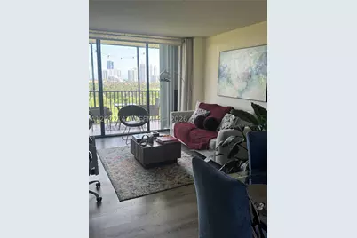 20335 W Country Club #1205, Aventura, FL 33180 - Photo 7