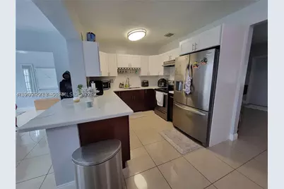 6930 SW 12th, Pembroke Pines, FL 33023 - Photo 5