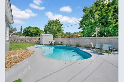 6930 SW 12th, Pembroke Pines, FL 33023 - Photo 27