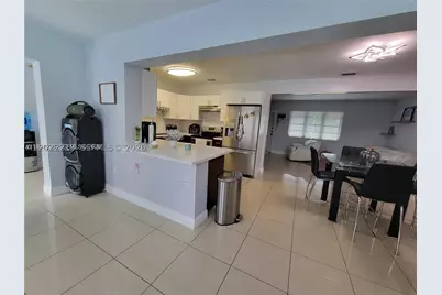 6930 SW 12th, Pembroke Pines, FL 33023 - Photo 11