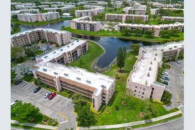 10130 Sunrise Lakes #210, Sunrise, FL 33322 - Photo 33