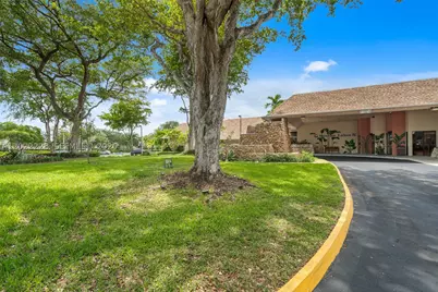 10130 Sunrise Lakes #210, Sunrise, FL 33322 - Photo 35