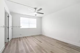 10130 Sunrise Lakes, Sunrise, FL 33322 - Photo 23