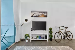 31 SE 5th, Miami, FL 33131 - Photo 17
