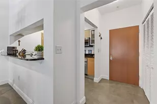 31 SE 5th, Miami, FL 33131 - Photo 5