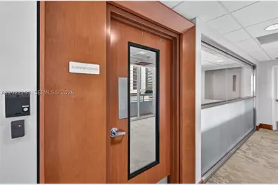 31 SE 5th #203, Miami, FL 33131 - Photo 63
