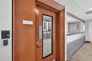 31 SE 5th, Miami, FL 33131 - Photo 63