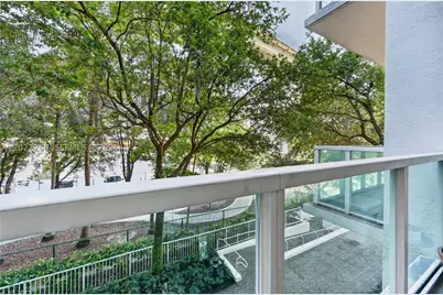 31 SE 5th #203, Miami, FL 33131 - Photo 29