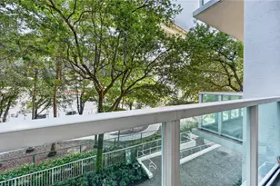31 SE 5th, Miami, FL 33131 - Photo 29