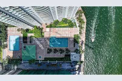 31 SE 5th #203, Miami, FL 33131 - Photo 73