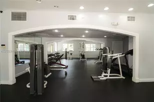 8245 Lake, Doral, FL 33166 - Photo 23