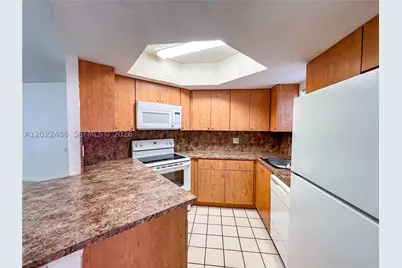 8245 Lake #308, Doral, FL 33166 - Photo 7