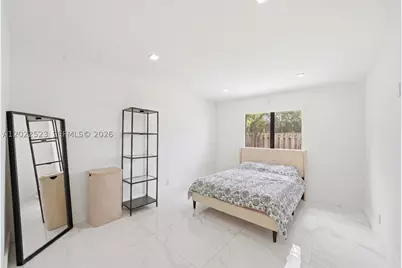 455 NE 210th, Miami, FL 33179 - Photo 17