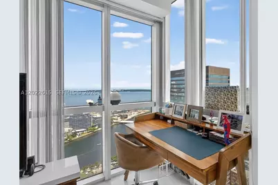 500 Brickell #4102, Miami, FL 33131 - Photo 9