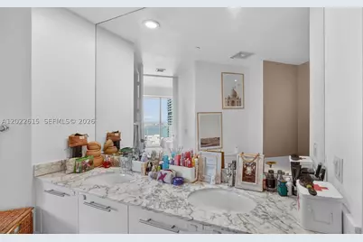 500 Brickell #4102, Miami, FL 33131 - Photo 19